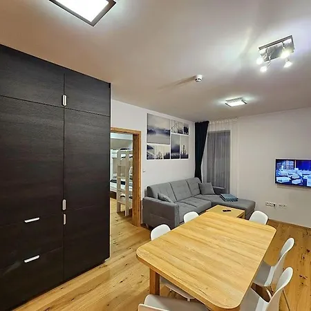 Rodinny Ap S Moznosti Wellness By Alkatravel Apartament